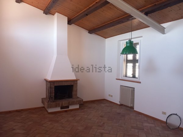 appartamento in vendita a Pesaro in zona Centro Città