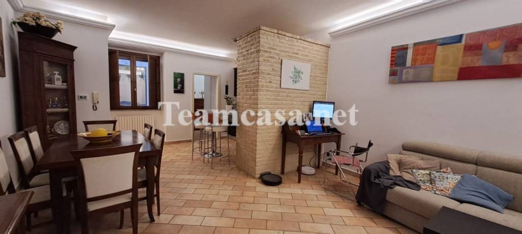 appartamento in vendita a Pesaro in zona Centro Città