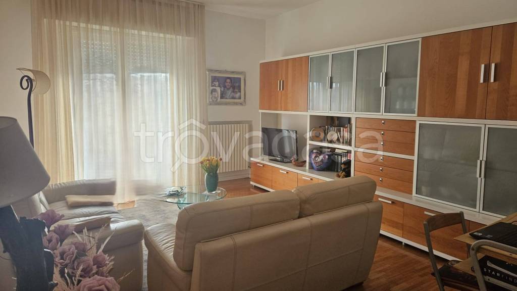 appartamento in vendita a Pesaro in zona Soria