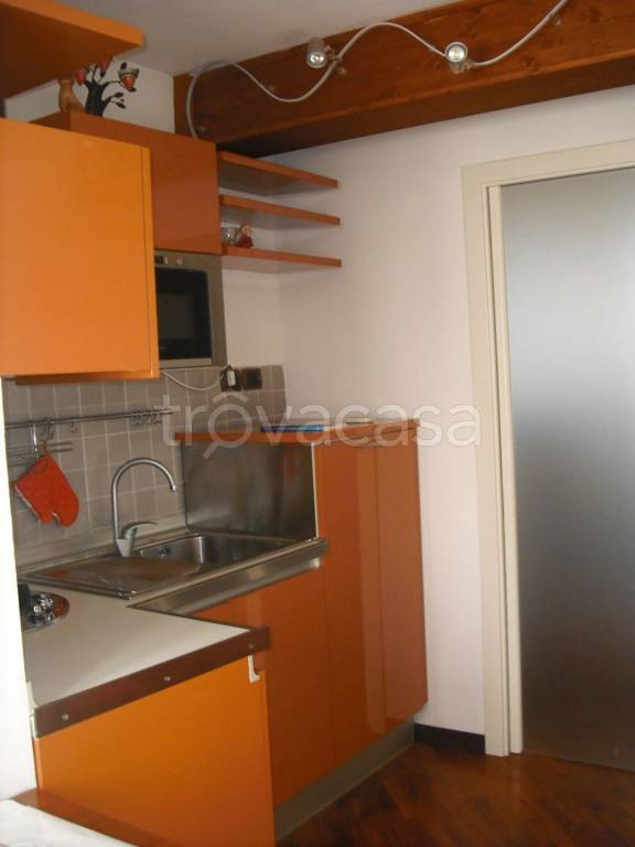 appartamento in vendita a Pesaro in zona Mare