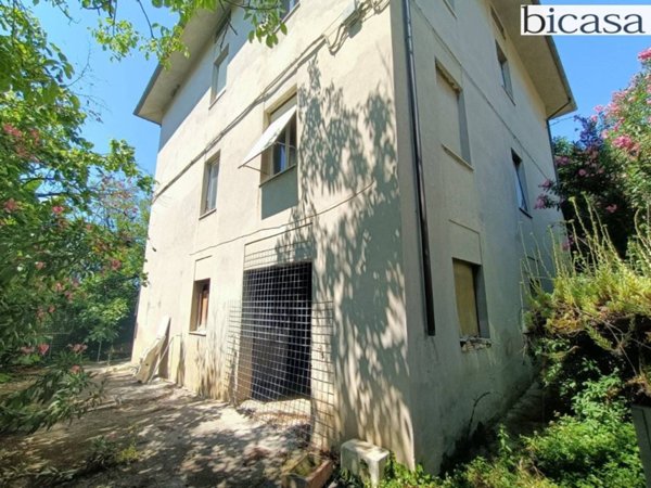 appartamento in vendita a Pesaro in zona Cattabrighe