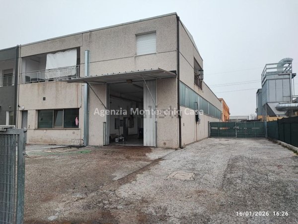 casa indipendente in vendita a Pesaro in zona Villa Fastiggi