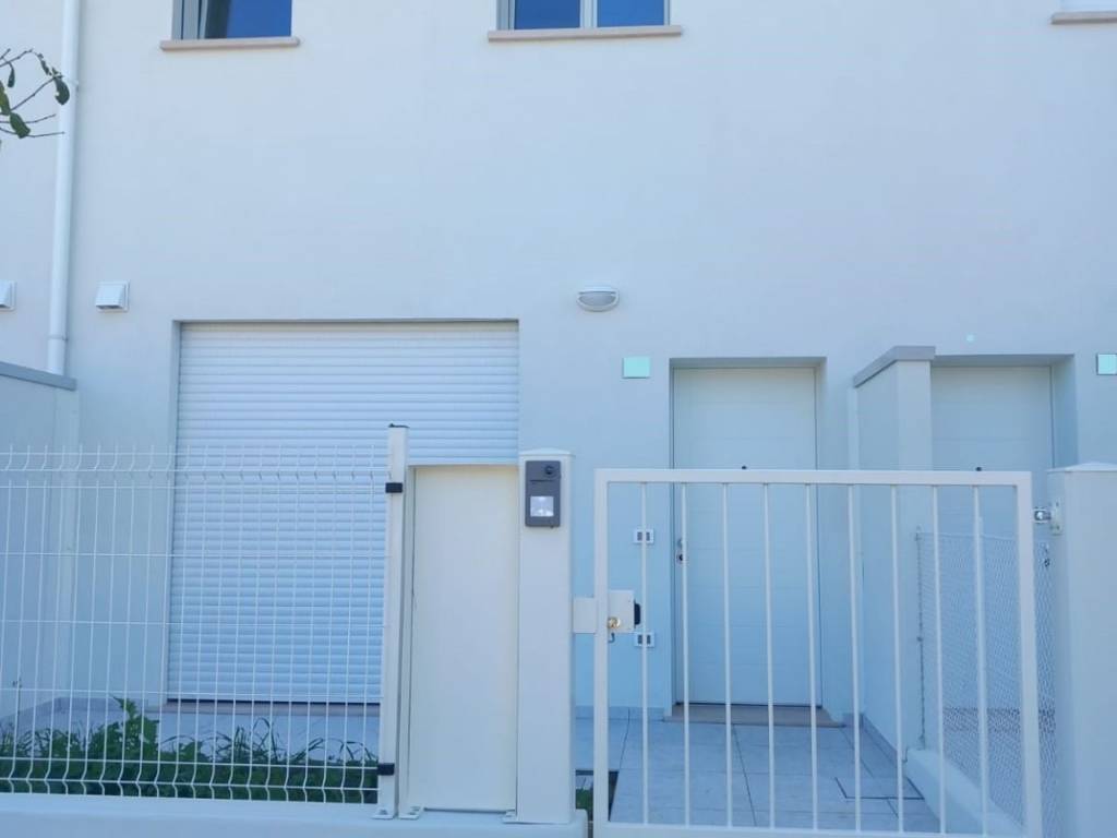 appartamento in vendita a Pesaro in zona Vismara