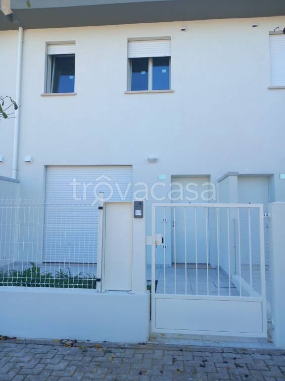 appartamento in vendita a Pesaro in zona Vismara