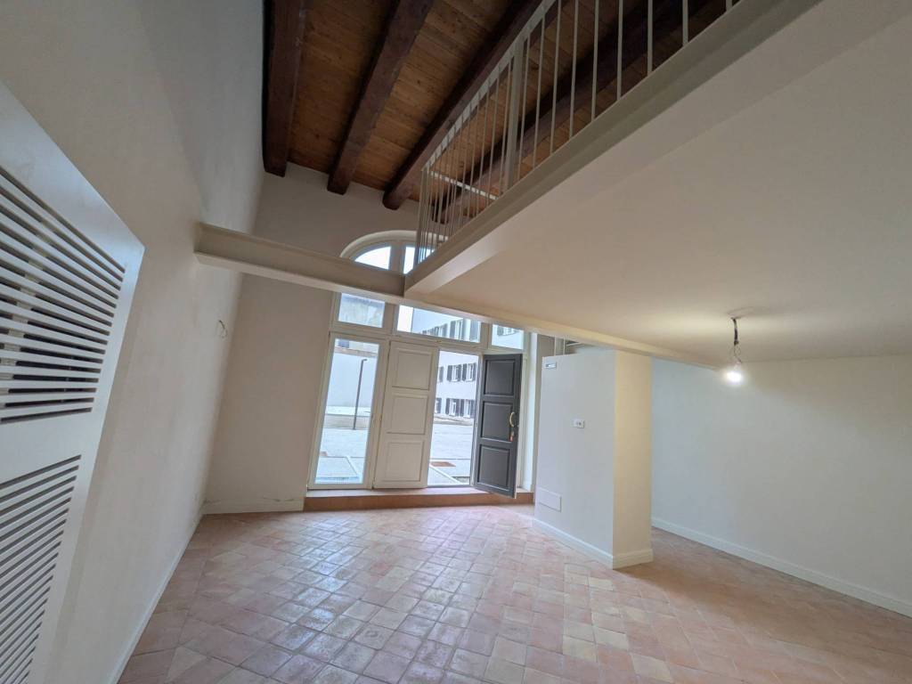 appartamento in vendita a Pesaro in zona Centro Città