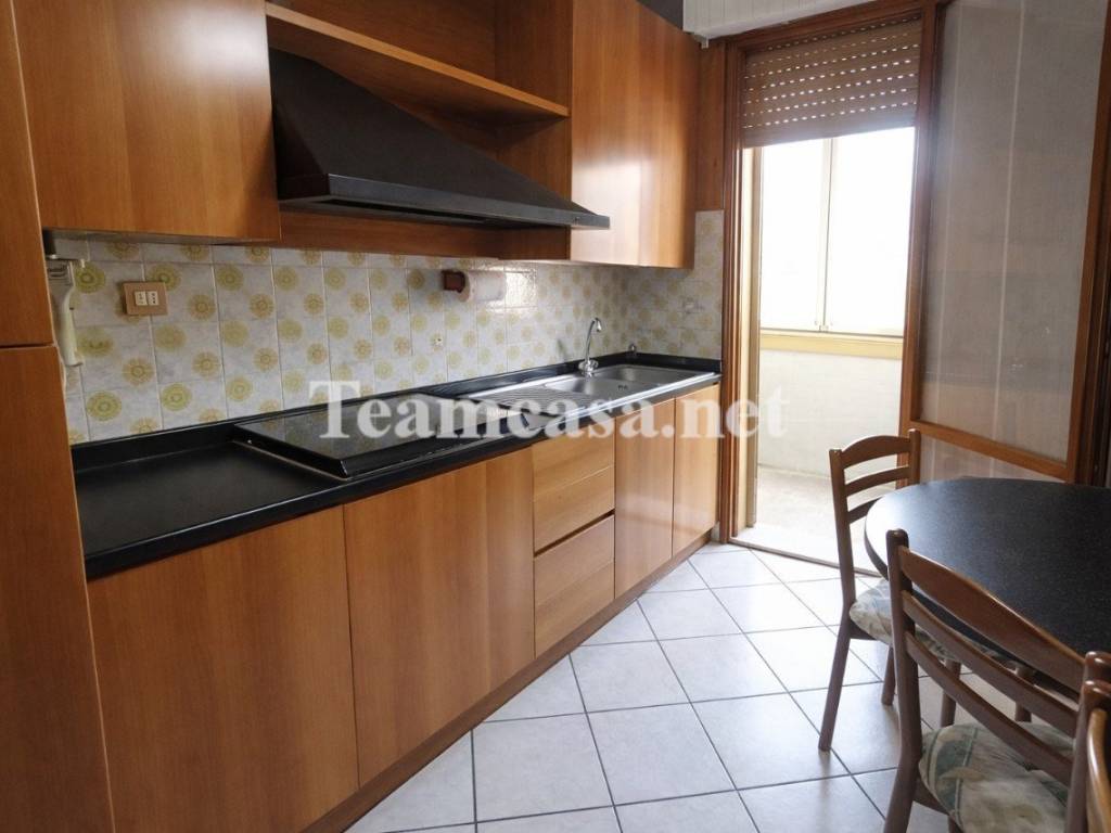 appartamento in vendita a Pesaro in zona Vismara