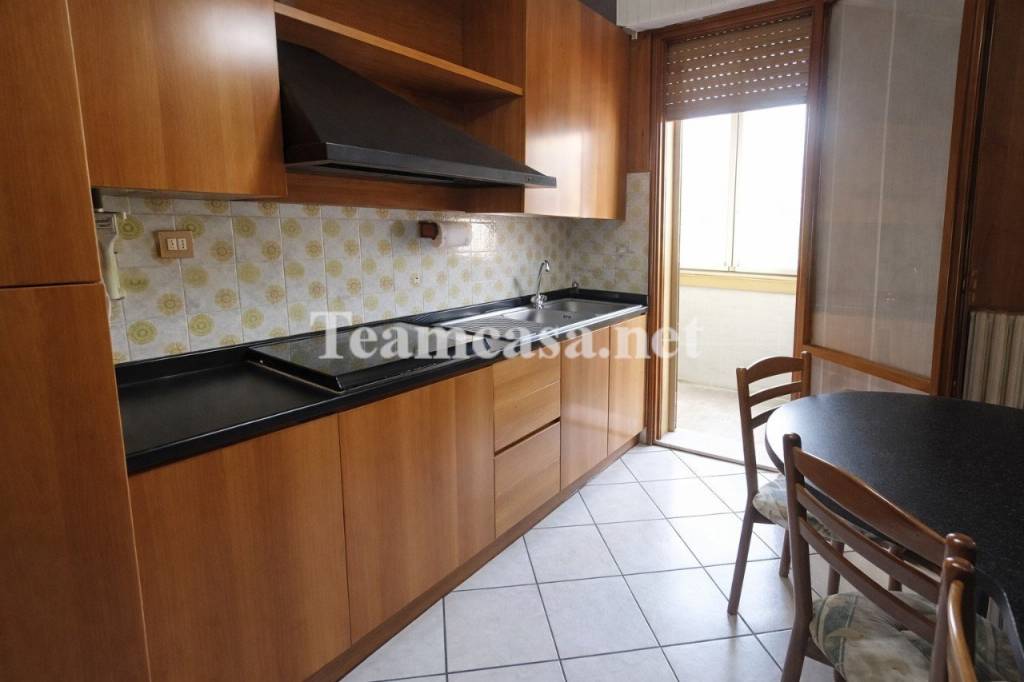 appartamento in vendita a Pesaro in zona Vismara