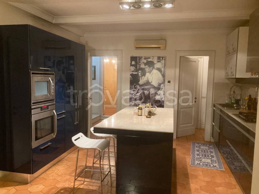 casa indipendente in vendita a Pesaro in zona Mare