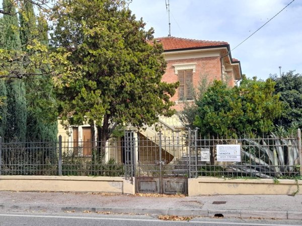 casa indipendente in vendita a Pesaro in zona Mare