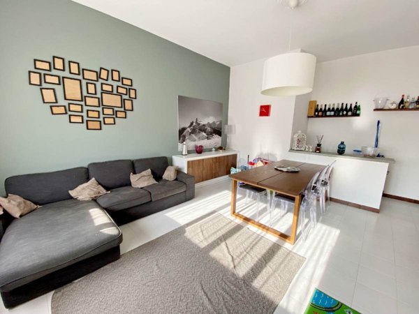 casa indipendente in vendita a Pesaro in zona Soria