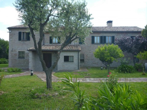 casa indipendente in vendita a Pesaro in zona Mare