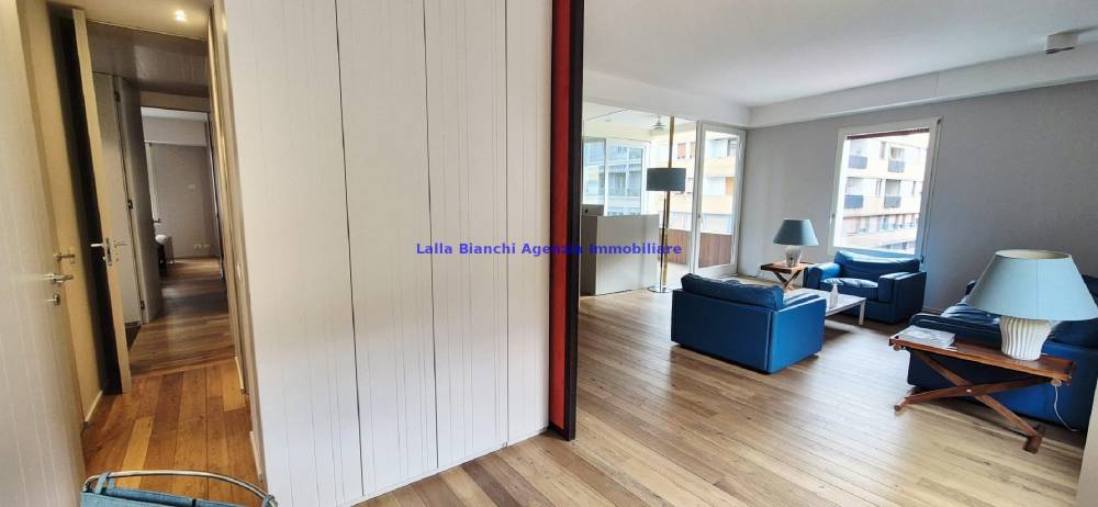 appartamento in vendita a Pesaro in zona Centro Città