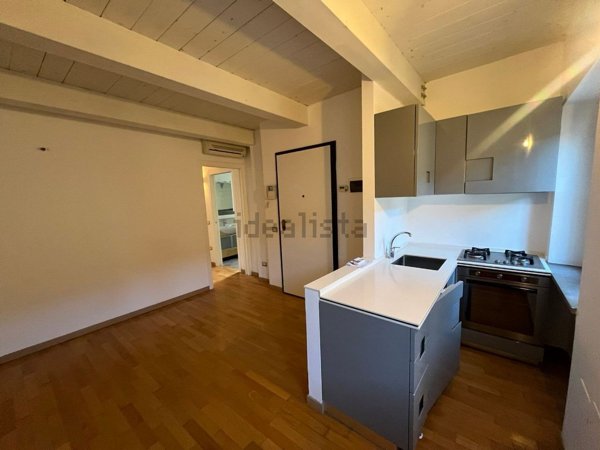 appartamento in vendita a Pesaro in zona Centro Città