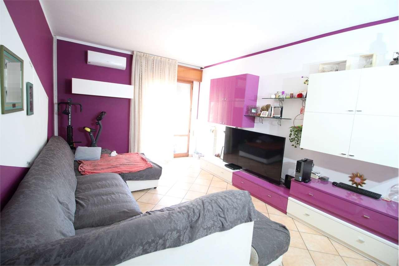 pentavano in vendita a Pesaro in zona Case Bruciate