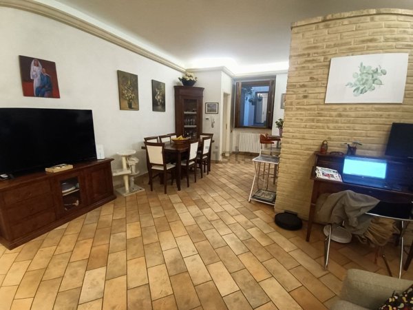 appartamento in vendita a Pesaro in zona Centro Città