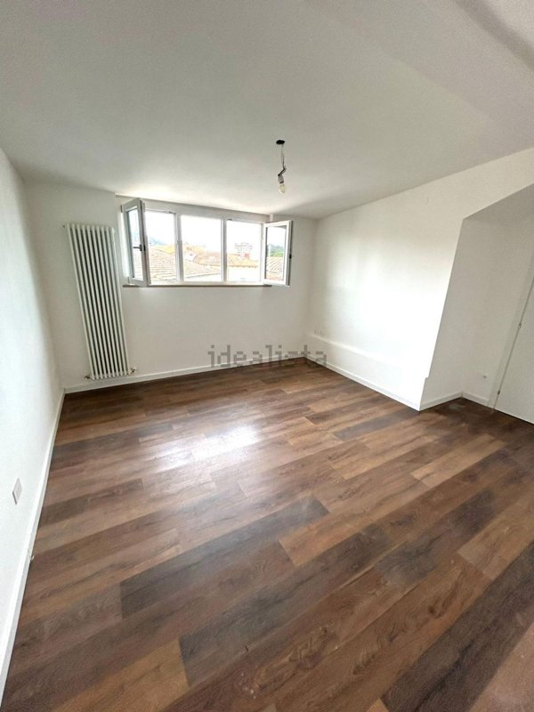 appartamento in vendita a Pesaro in zona Porto