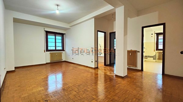 appartamento in vendita a Pesaro in zona Mare