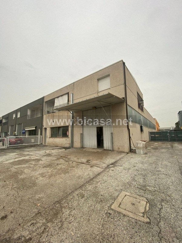 casa indipendente in vendita a Pesaro in zona Villa Fastiggi