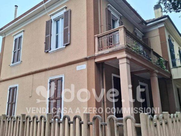 casa indipendente in vendita a Pesaro in zona Mare