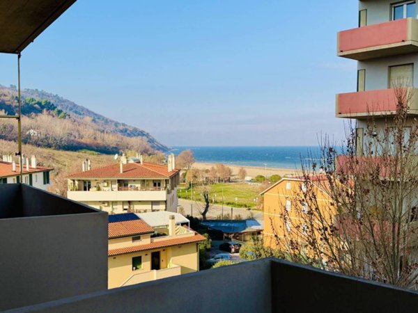 appartamento in vendita a Pesaro in zona Mare