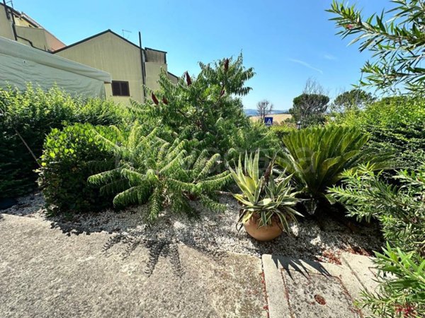 appartamento in vendita a Pesaro in zona Borgo Santa Maria