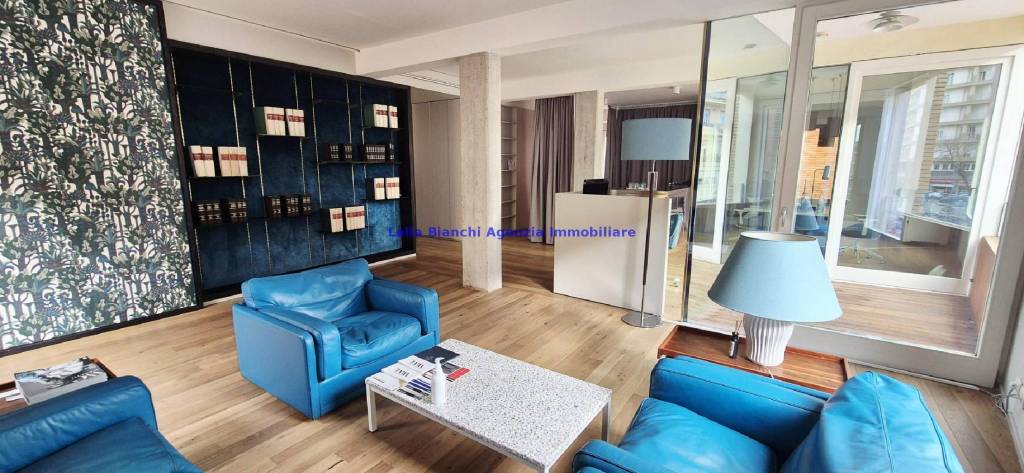 appartamento in vendita a Pesaro in zona Centro Città