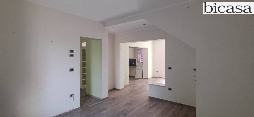 casa indipendente in vendita a Pesaro in zona Soria