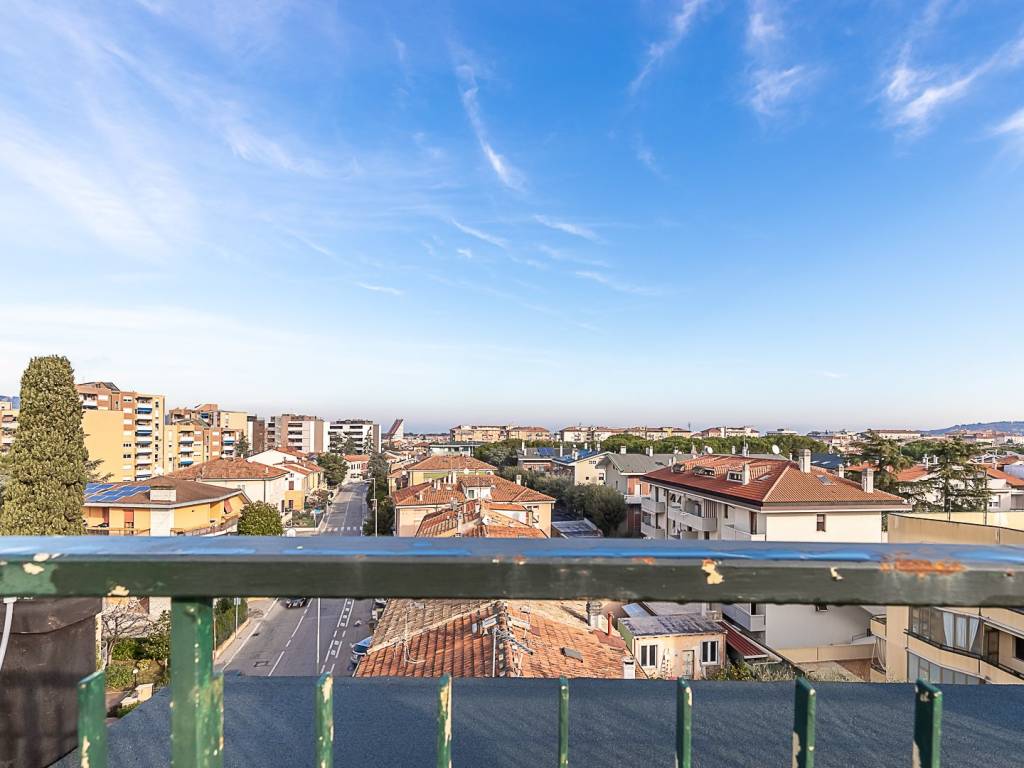 appartamento in vendita a Pesaro in zona Pantano