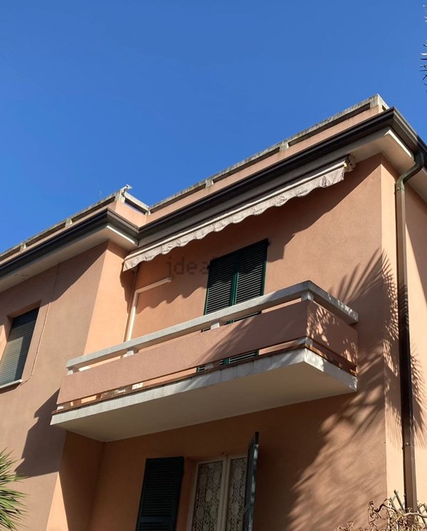 casa indipendente in vendita a Pesaro in zona Soria