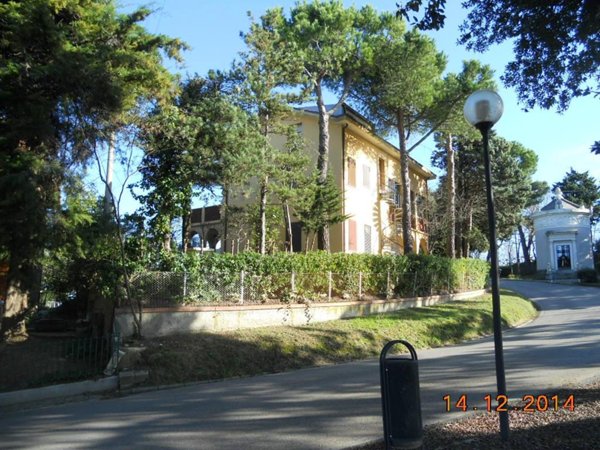 casa indipendente in vendita a Pesaro in zona Mare