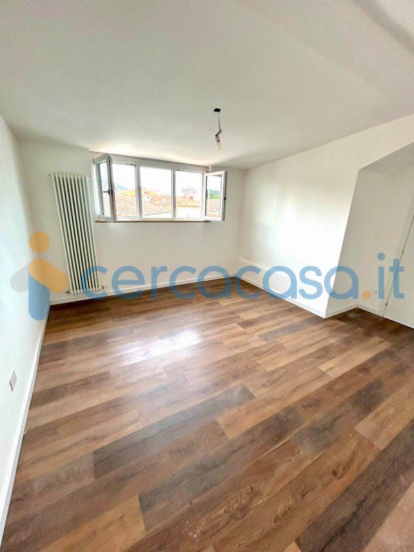 appartamento in vendita a Pesaro in zona Mare