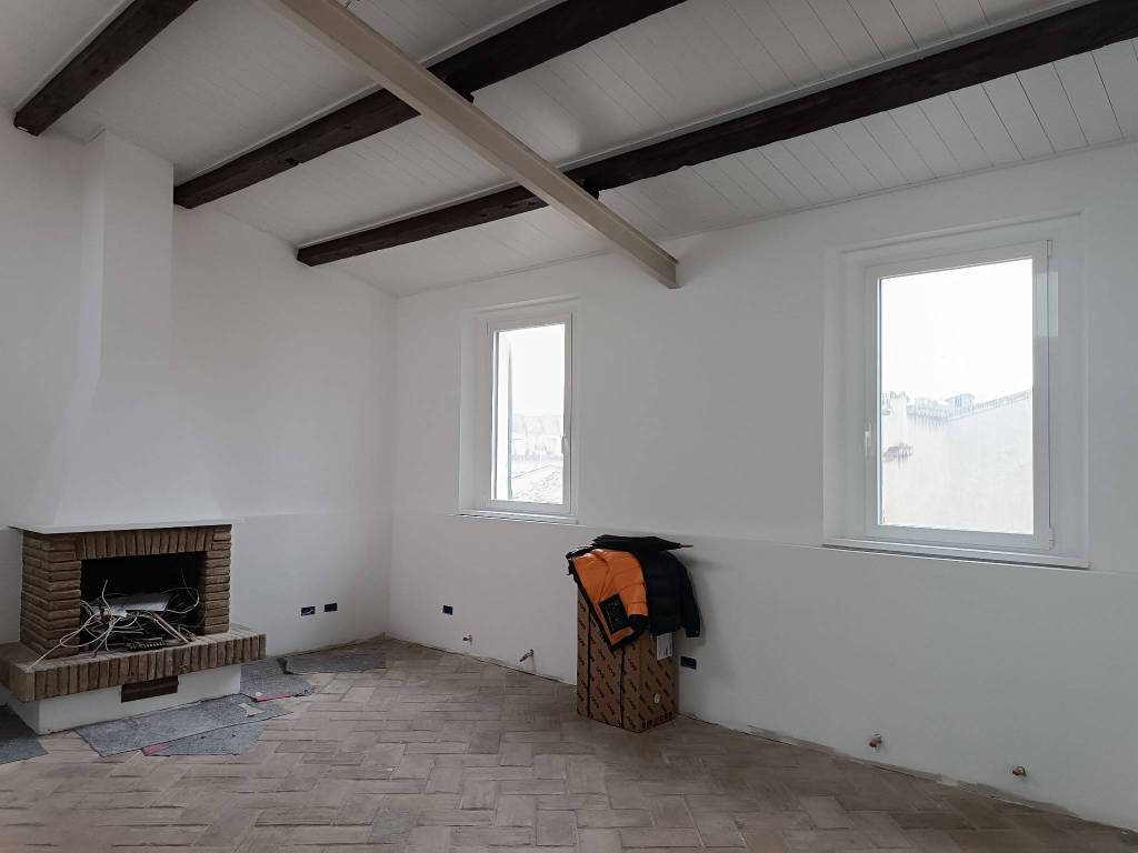 appartamento in vendita a Pesaro in zona Centro Città