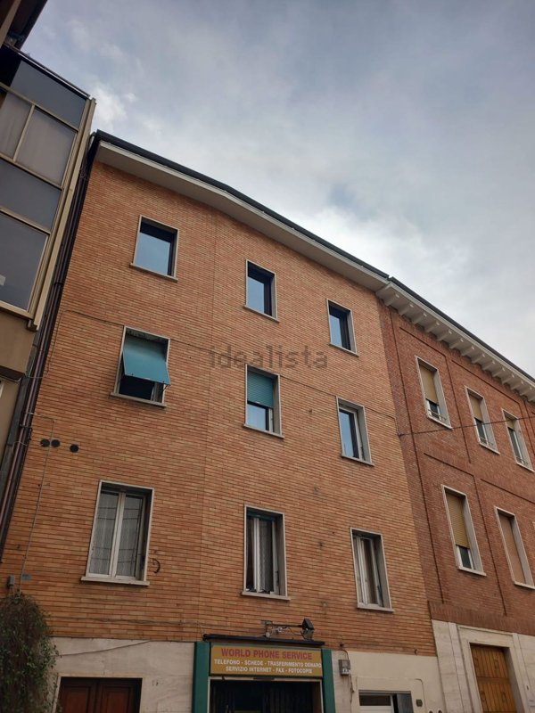 appartamento in vendita a Pesaro in zona Centro Città