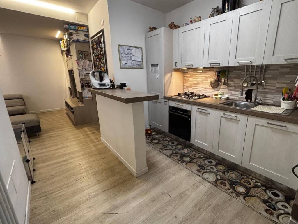 appartamento in vendita a Pesaro in zona Santa Veneranda