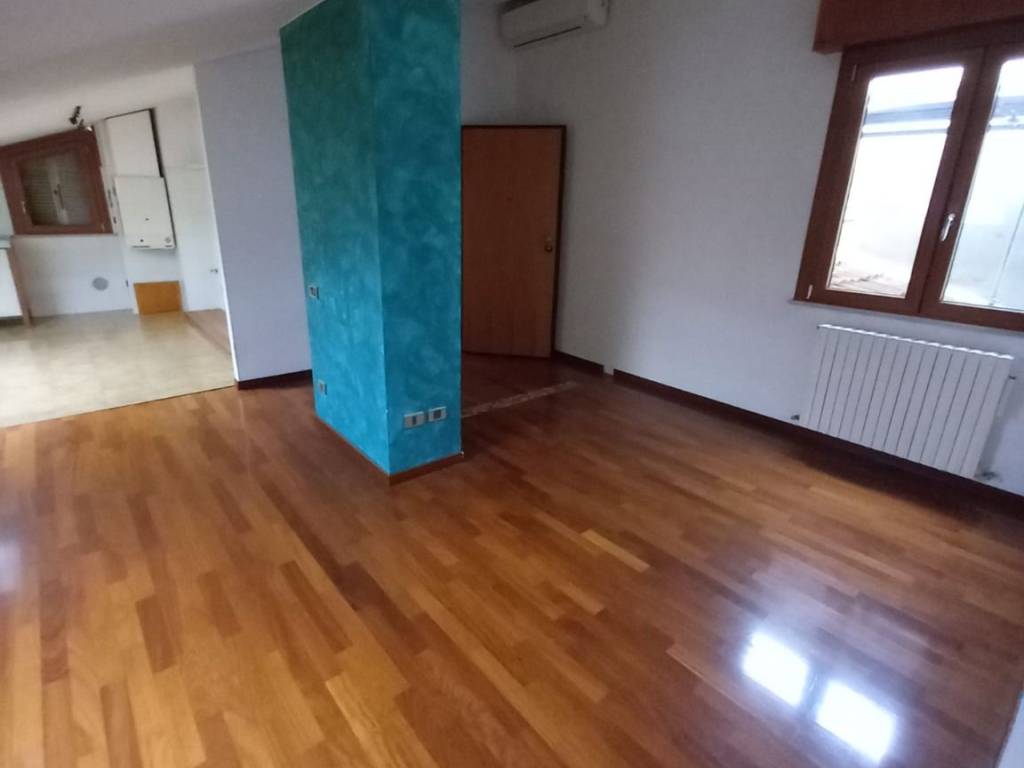 appartamento in vendita a Pesaro in zona Pantano