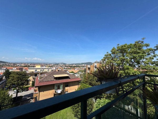 appartamento in vendita a Pesaro in zona Montegranaro
