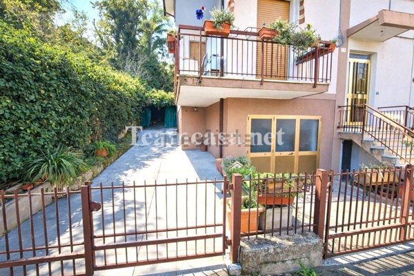 appartamento in vendita a Pesaro in zona Muraglia