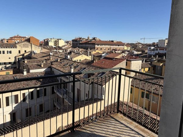 appartamento in vendita a Pesaro in zona Centro Città