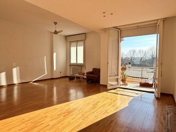 appartamento in vendita a Pesaro in zona Mare