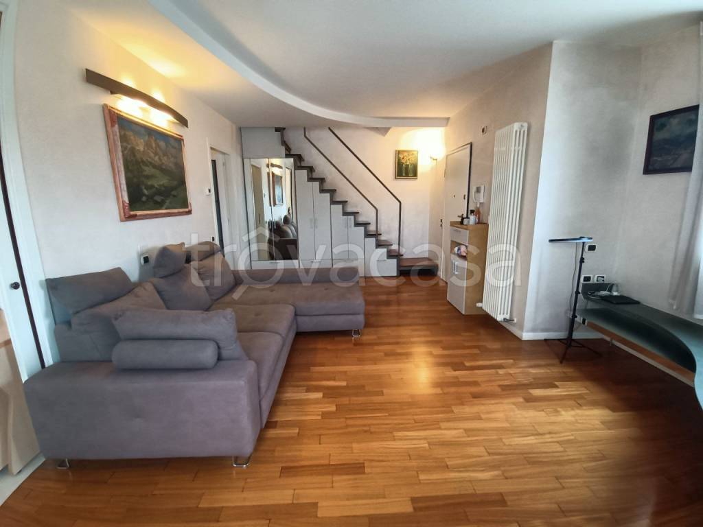 appartamento in vendita a Pesaro in zona Baia Flaminia