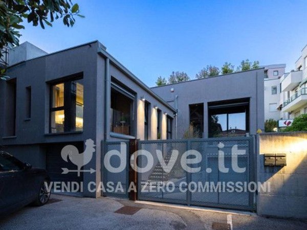 appartamento in vendita a Pesaro in zona Centro Città