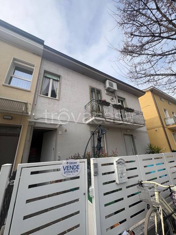 appartamento in vendita a Pesaro in zona Pantano