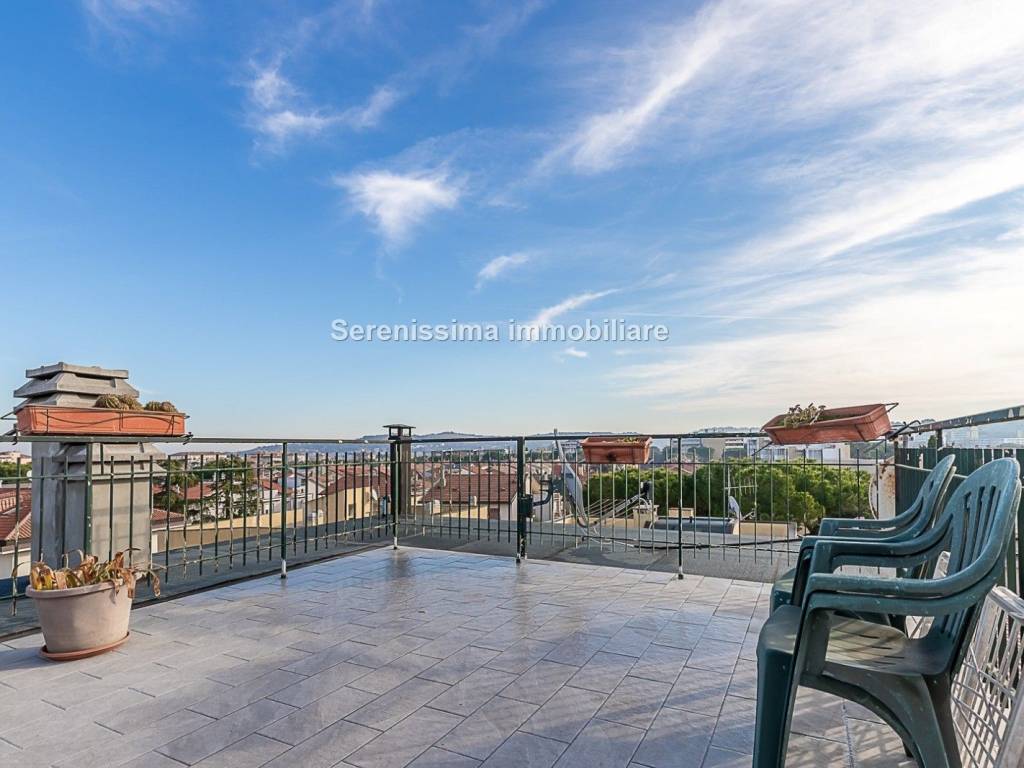 appartamento in vendita a Pesaro in zona Pantano