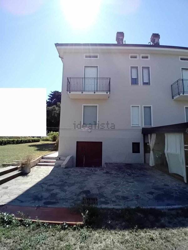 appartamento in vendita a Pesaro in zona Santa Veneranda