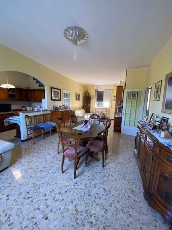 appartamento in vendita a Pesaro in zona Santa Veneranda