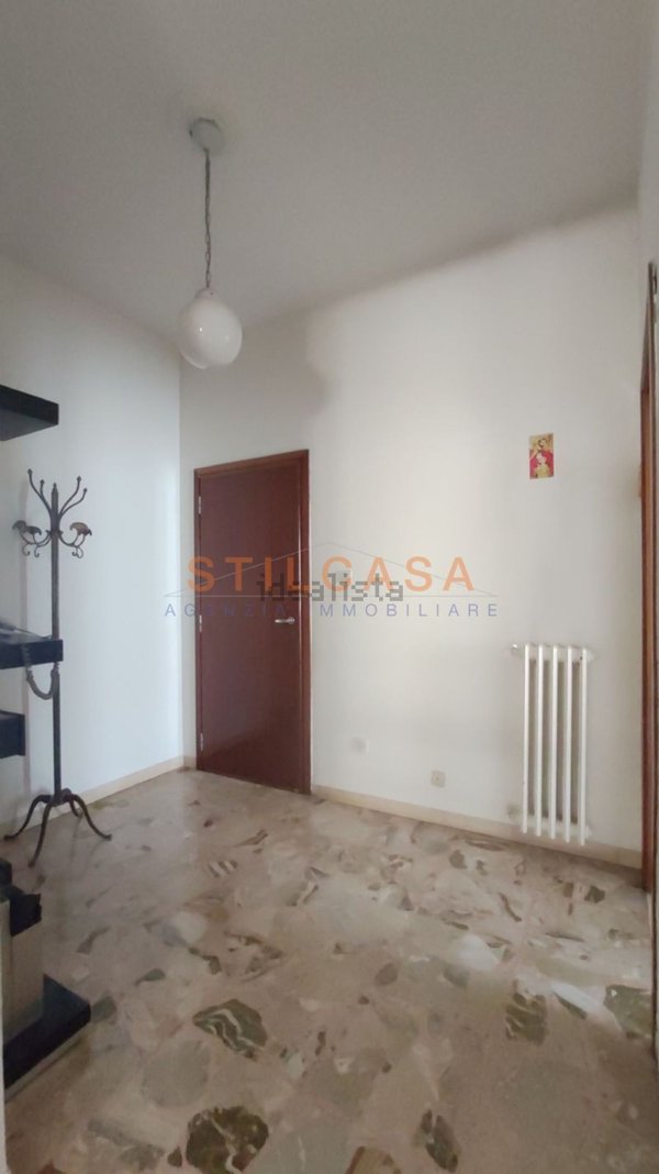 appartamento in vendita a Pesaro in zona Loreto