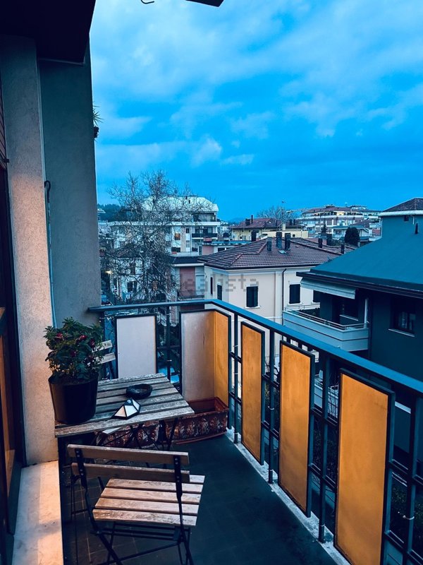 appartamento in vendita a Pesaro in zona Mare