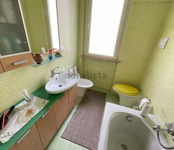 appartamento in vendita a Pesaro in zona Baia Flaminia