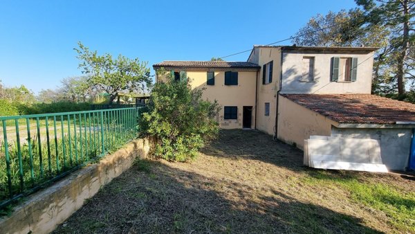 appartamento in vendita a Pesaro in zona Villa Fastiggi