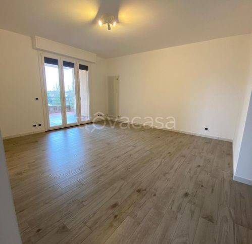 casa indipendente in vendita a Pesaro